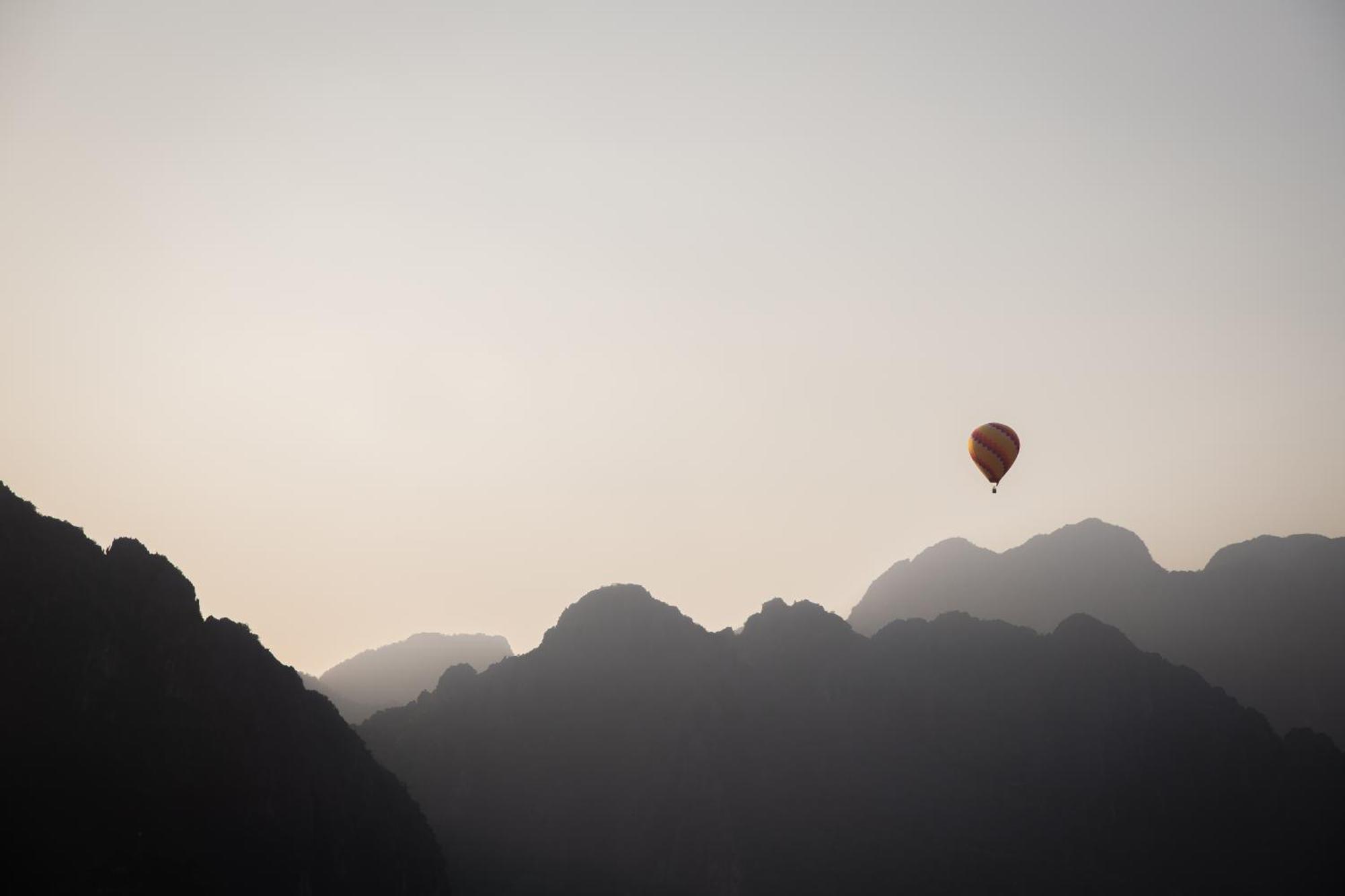 Faraway Suites Vang Vieng Exterior foto