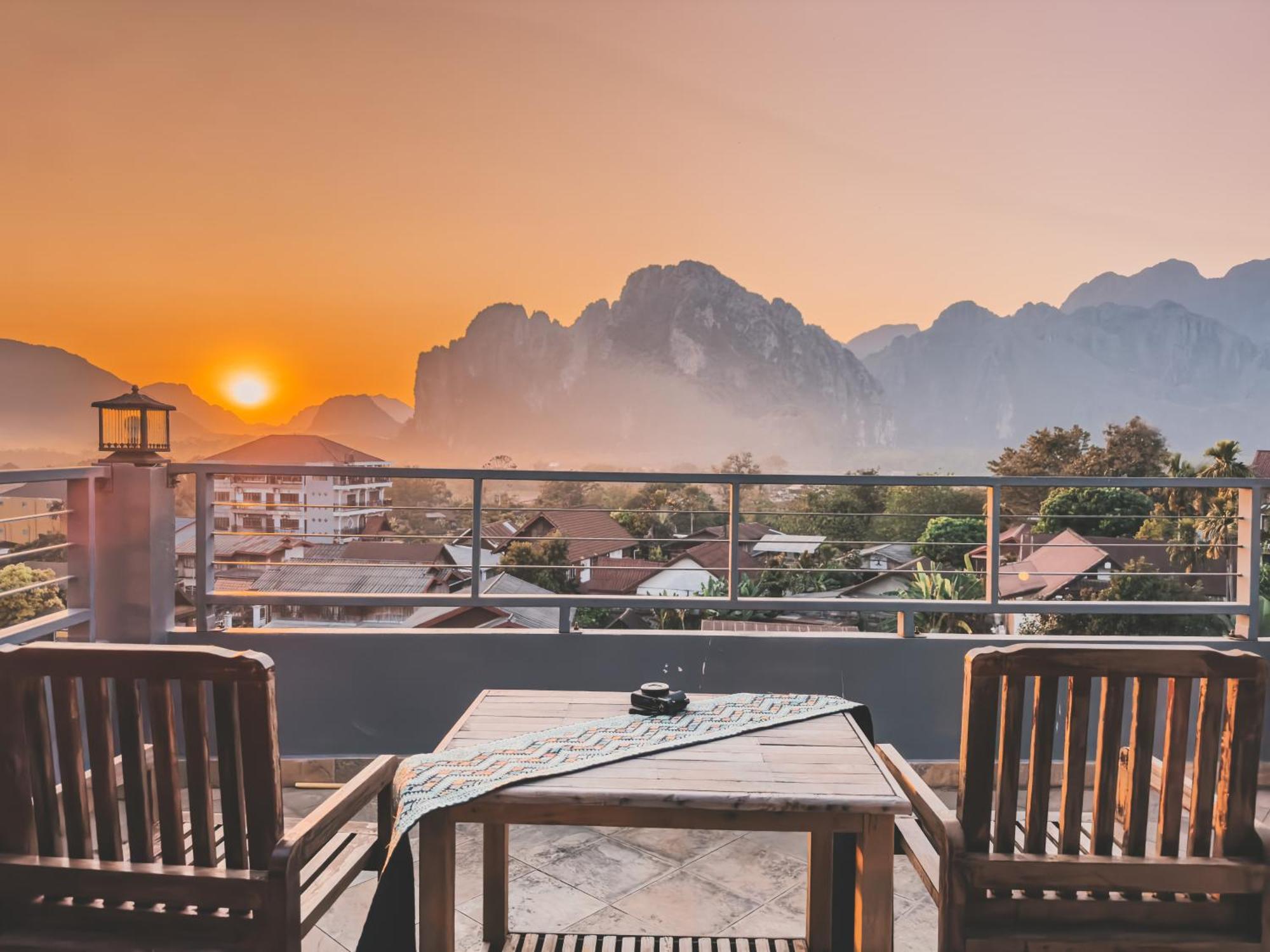 Faraway Suites Vang Vieng Exterior foto