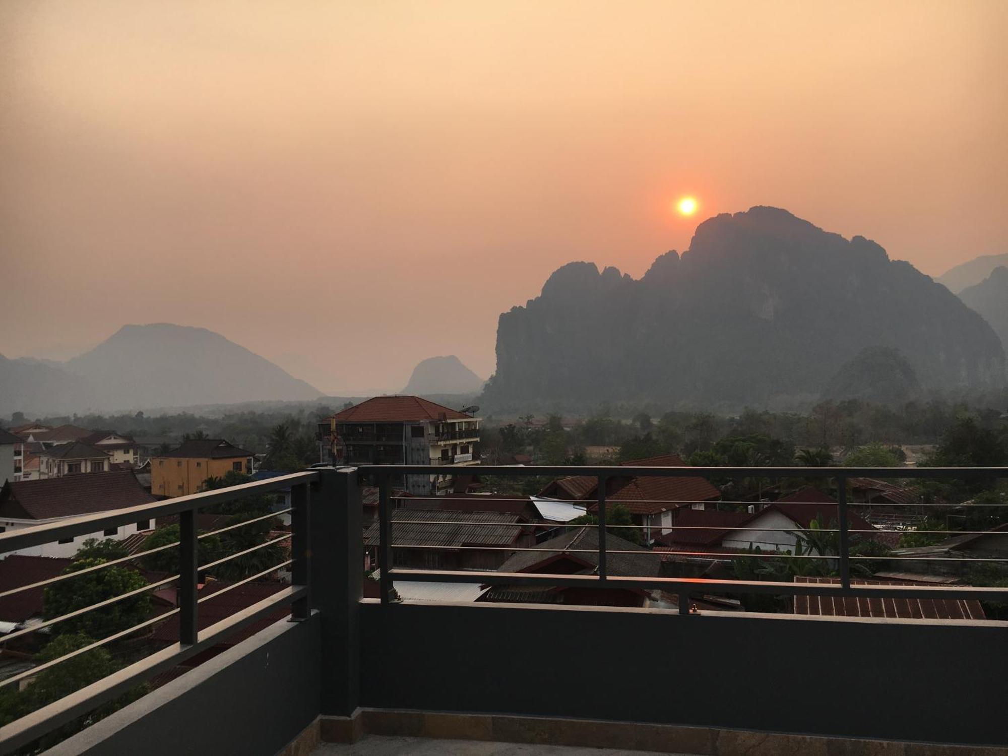 Faraway Suites Vang Vieng Exterior foto